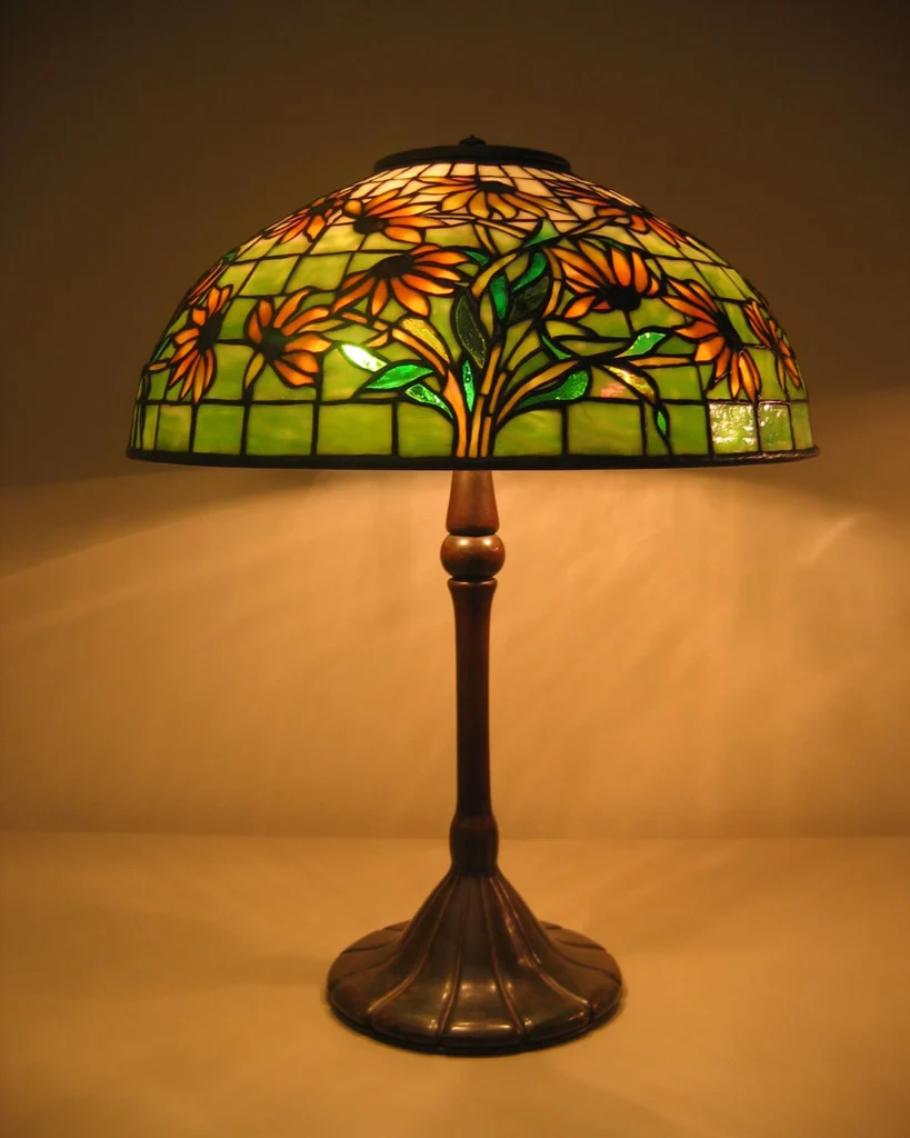 A Tiffany lamp with floral patterns.
